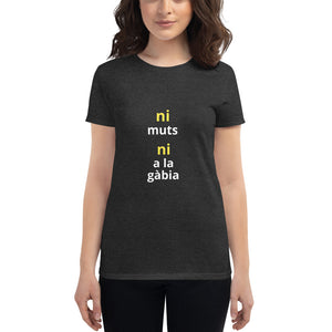 Ni muts ni a la gàbia